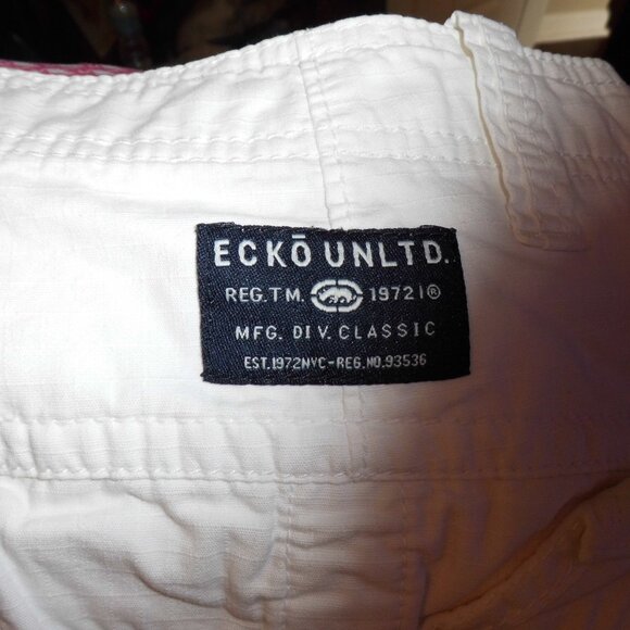 EKCO‎ UNLTD CARGO SHORTS - Picture 8 of 9